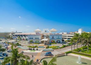 Shopping in Cancun